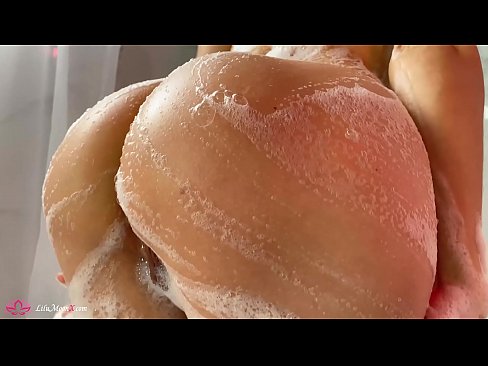 ❤️ Brunette dushda kuchli orgazm uchun vibrator bilan mushukni onanizm qiladi Sifatli pornoda pornoda uz.com-porn-zog.ru ☑
